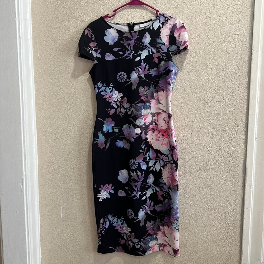New York & Company Stretch Woman’s elegant dress, Size XS